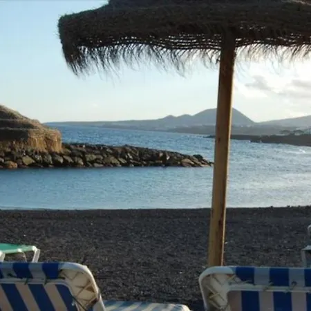 La Calma - Sea View - Private Spaces 100m Konukevi *